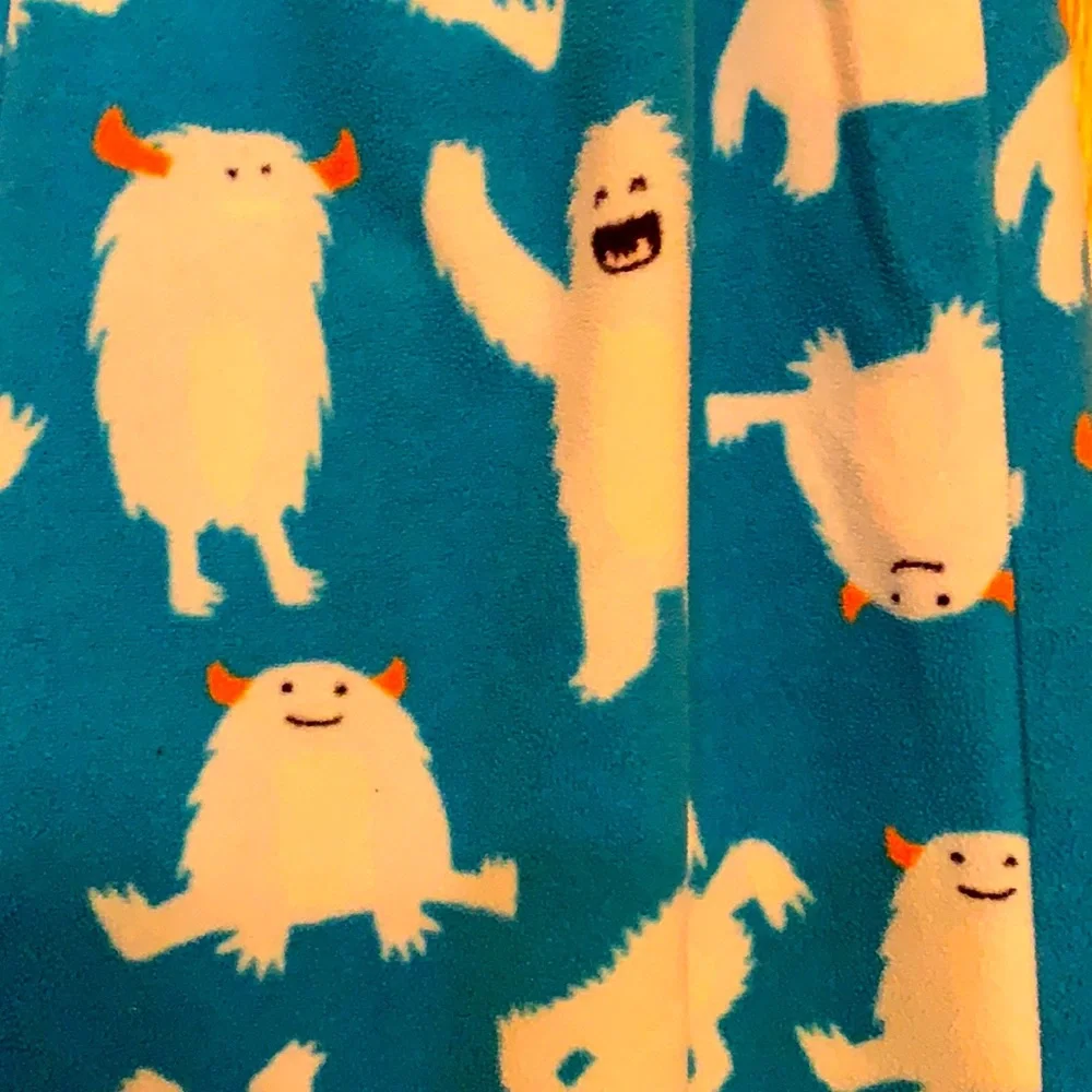 Carter’s boy’s size 7 blue white yeti abominable snowman print pajama pants VGUC